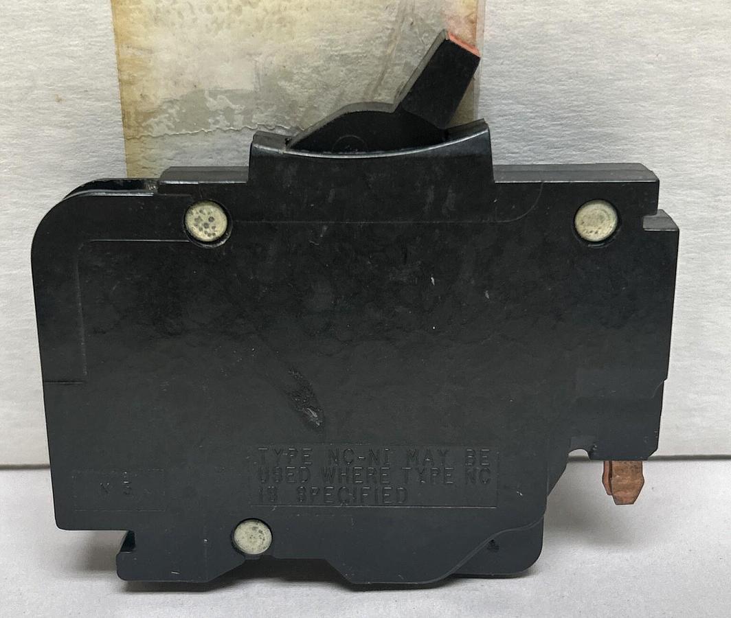 Used FEDERAL PACIFIC ELECTRIC,NC-NI,CIRCUIT BREAKER 15A LOT OF 12