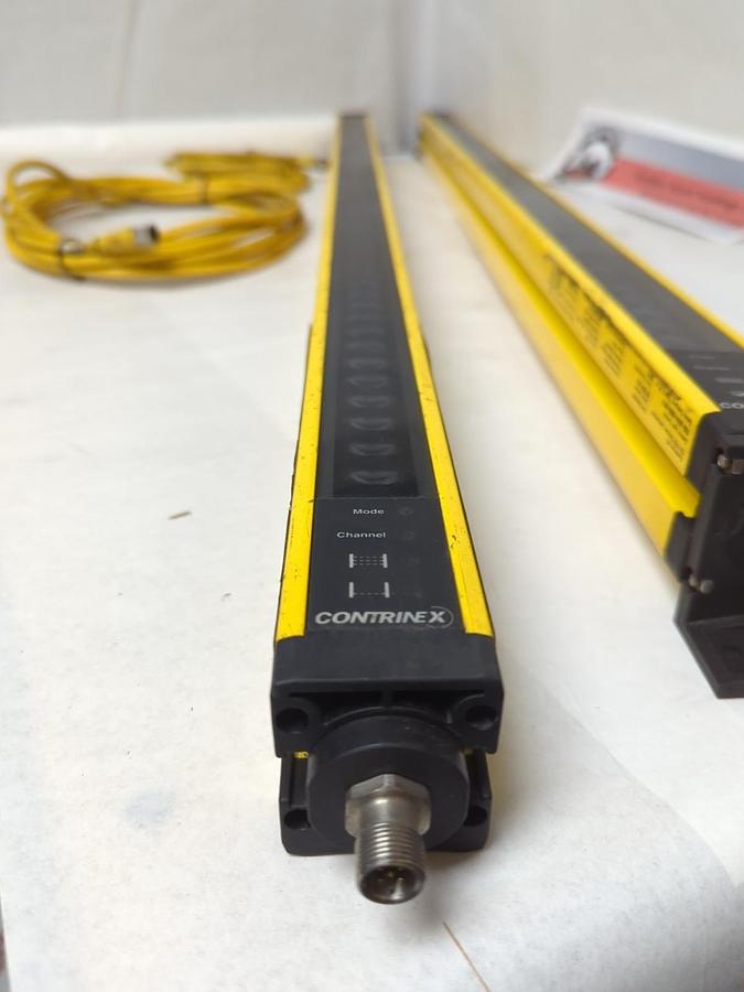 Used CONTRINEX,YBB-30R4-0900-G012/YBB-30S4-0900-G012,LIGHT CURTAIN TRANS./REC SET