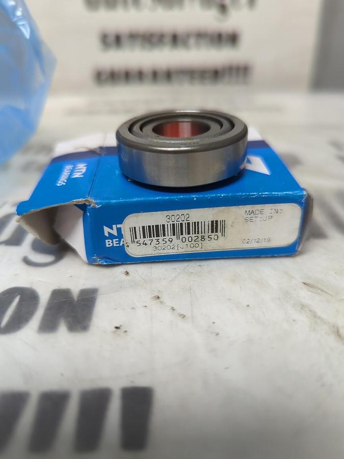 NTN,30202,ROLLER BEARING NEW IN BOX