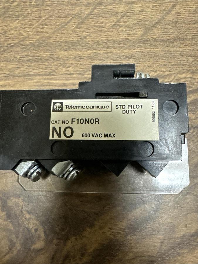 Telemecanique,F10N0R,Auxilliary Contact