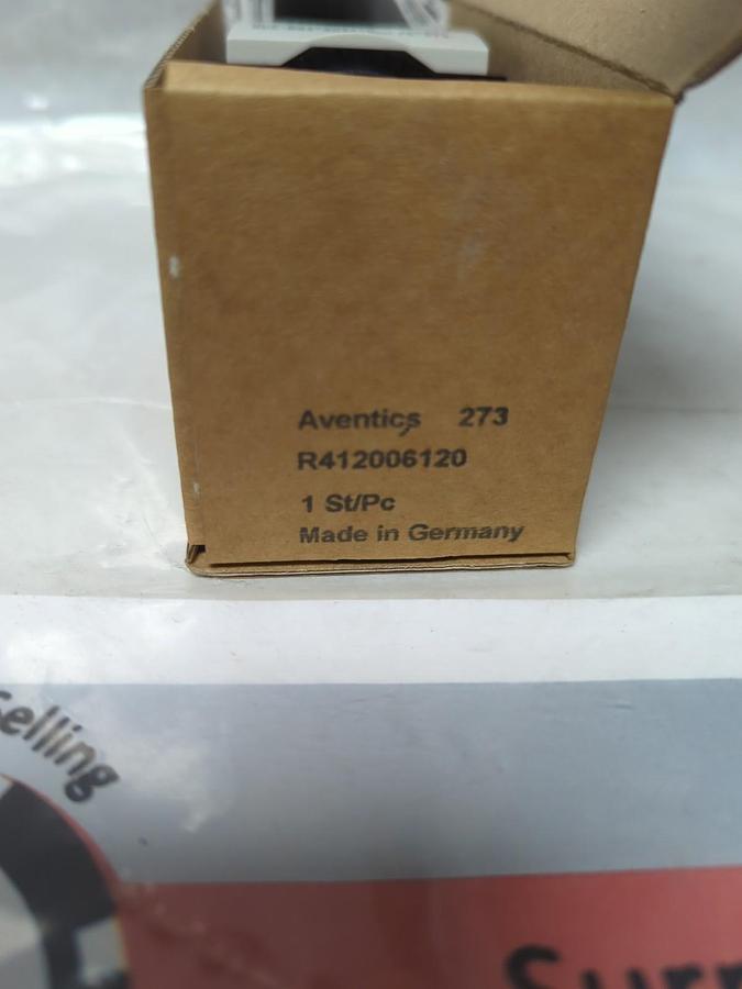 AVENTICS,R412006120,PNEUMATIC PRESSURE REGULATOR AS2-RGS-8038-GAN=8AH NOS