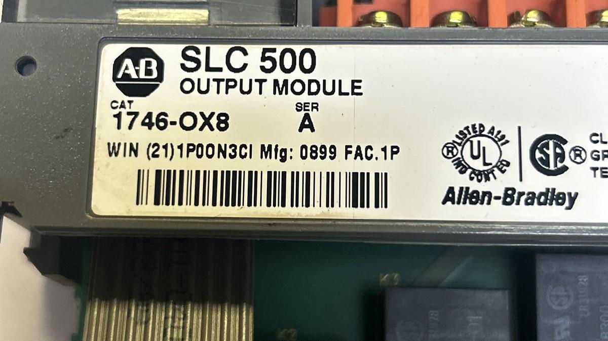 Used ALLEN BRADLEY,1746-OX8,SLC500 OUTPUT MODULE