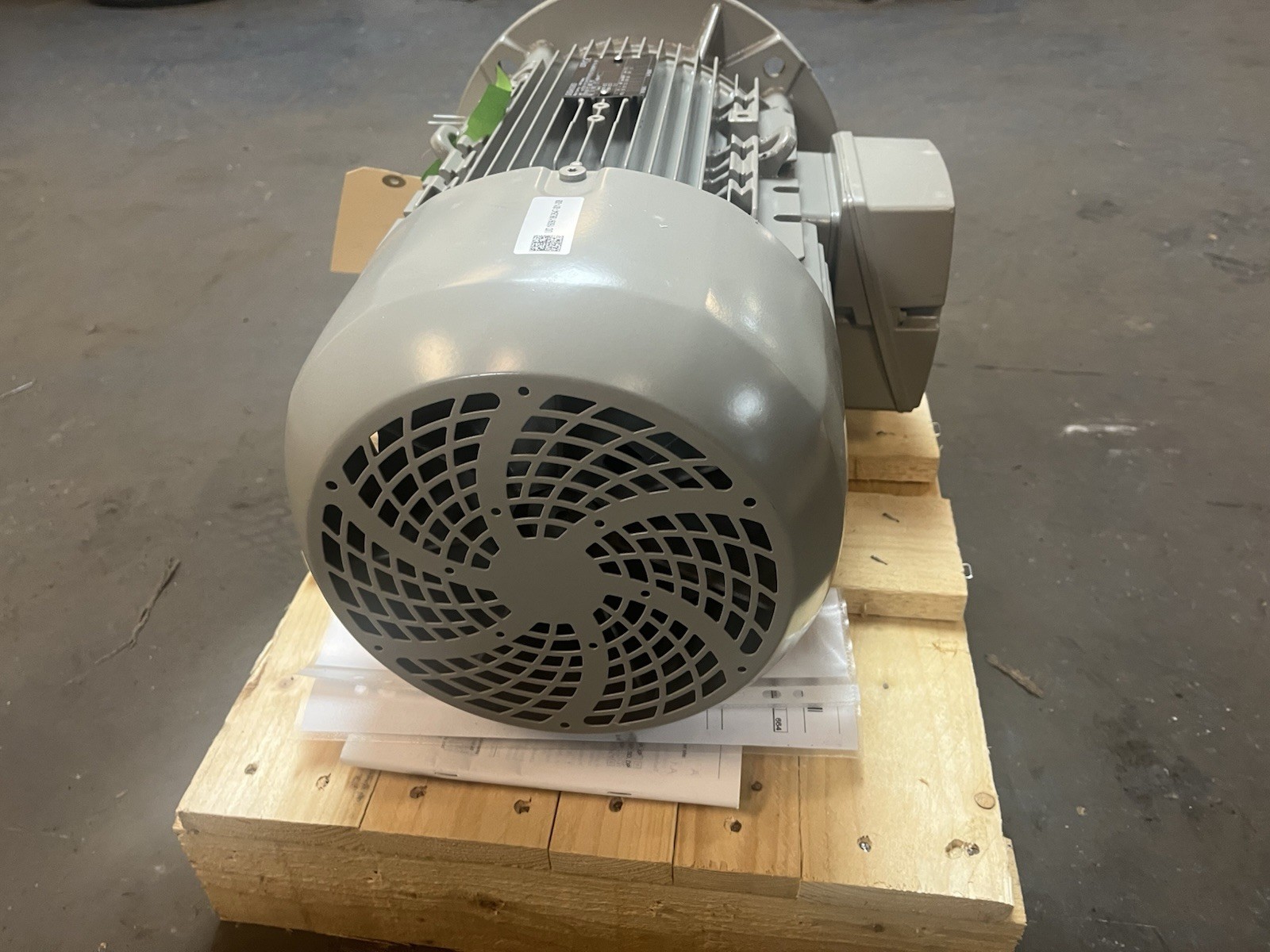 SIEMENS,1AV3130B-1PC31041CB000JY1,MOTOR 7.5HP 132S 400V 1470RPM