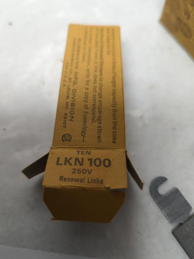 COOPER BUSSMANN,LKN 100,SUPER-LAG FUSE LIKE 250V LOT OF 50 NOS