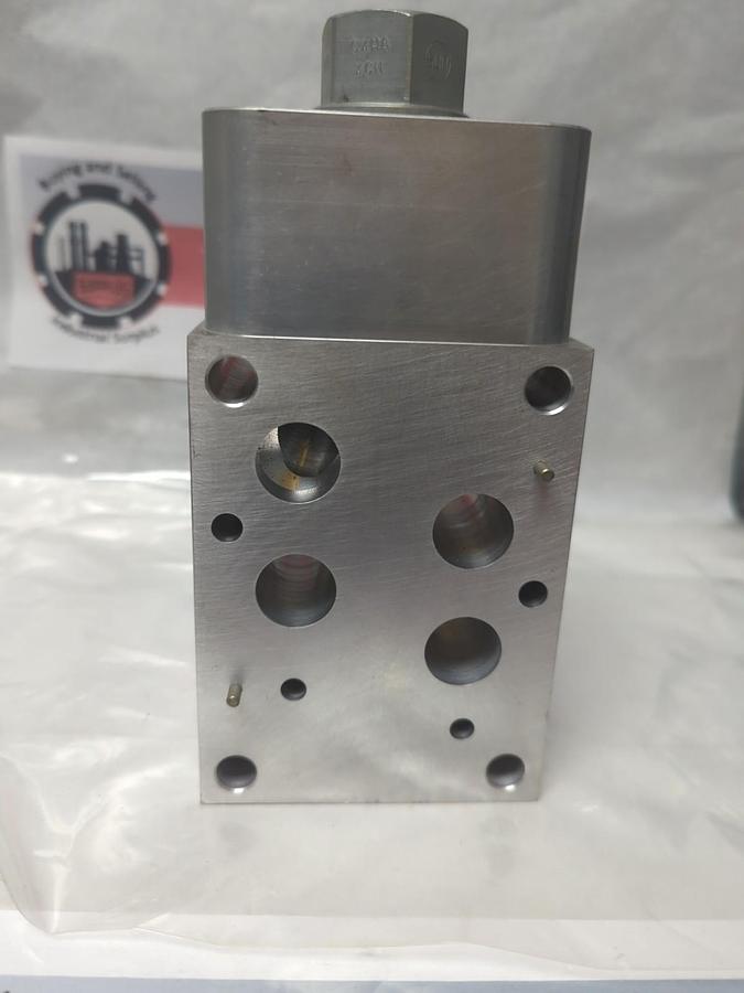 SUN HYDRAULICS,DKT 9BD9 K1,MANIFOLD VALVE BLOCK NOS