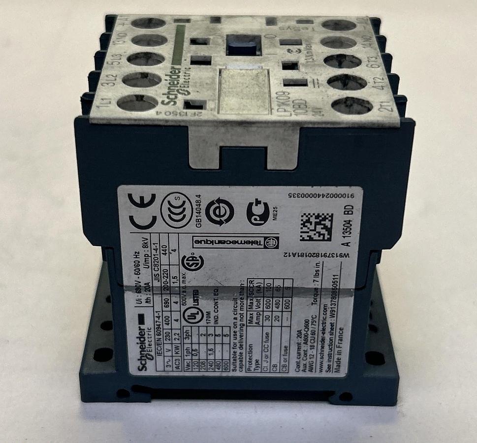 Used SCHNEIDER ELECTRIC,LP1K0910BD,CONTACTOR 24V
