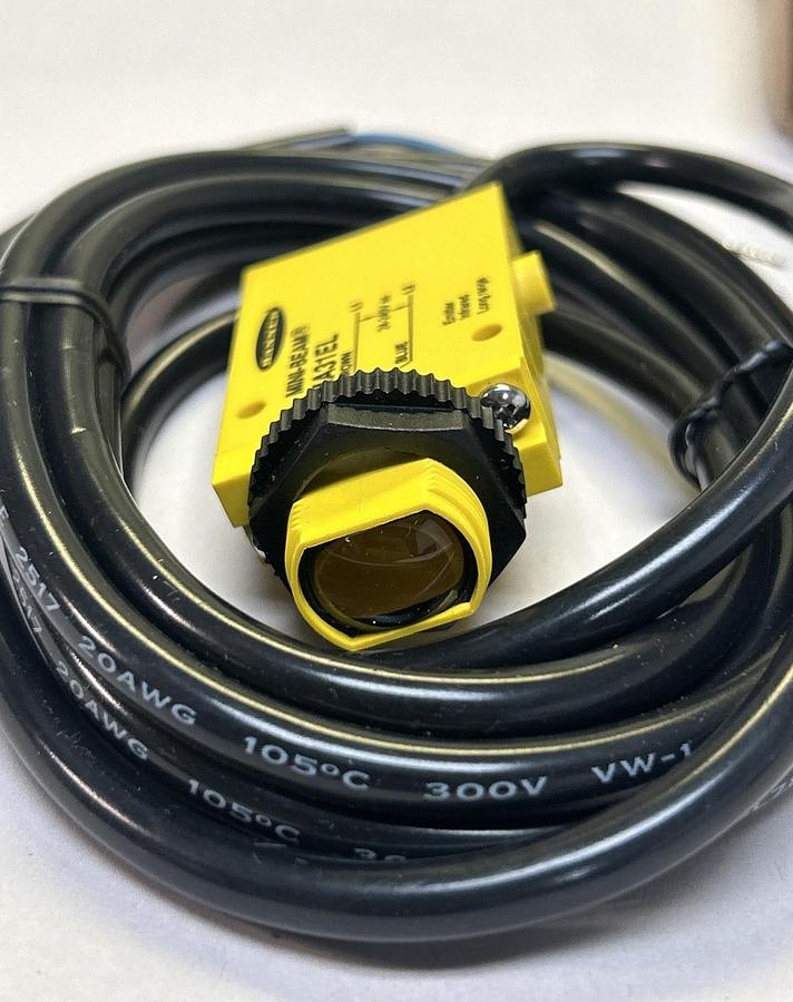 BANNER ENGINEERING,SMA31EL,PHOTOELECTRIC SENSOR EMITTER NEW