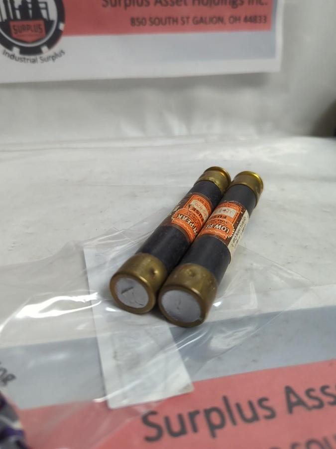 Used COOPER BUSSMANN,LPS-R-20,LOW-PEAK 20 AMP FUSE LOT OF 2 PRE-OWNED