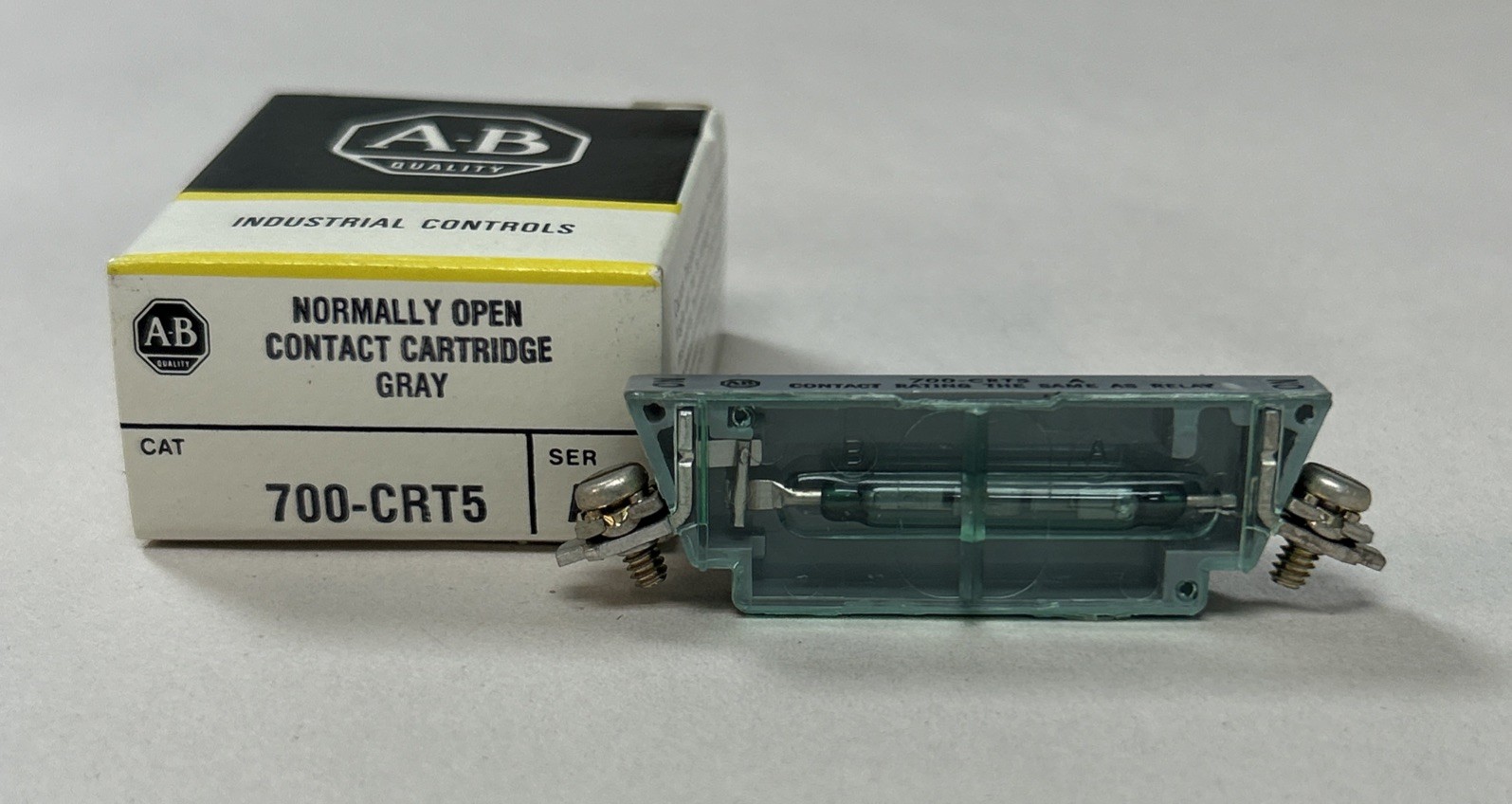 Used ALLEN BRADLEY,700-CRT5,CONTACT CARTRDGE NEW