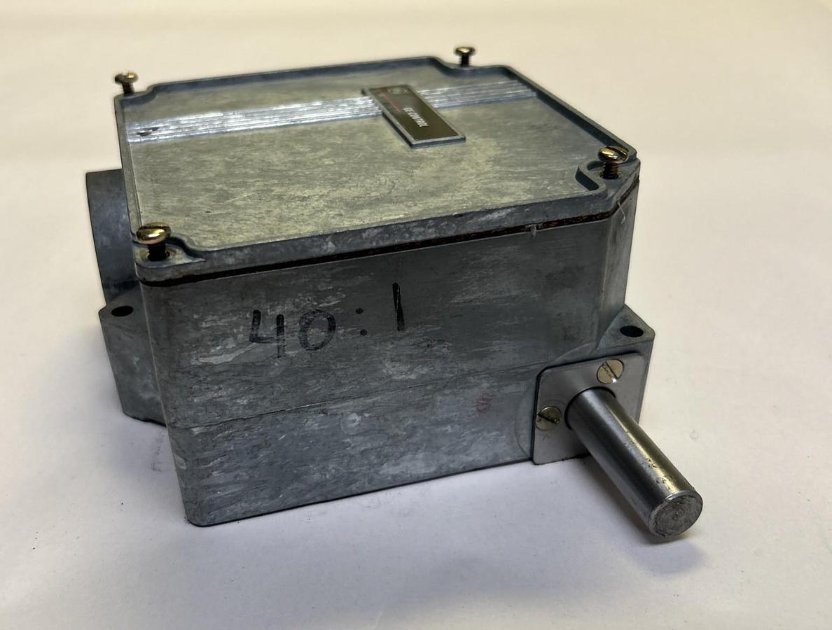 Used GENERAL ELECTRIC,CR115E424101,ROTARY LIMIT SWITCH