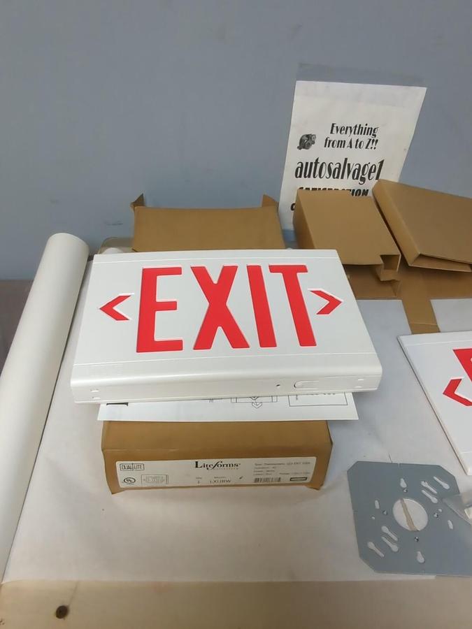 HUBBELL LITEFORMS,LXURW,THERMOPLASTIC LED EXIT SIGN 120/277VAC NOS