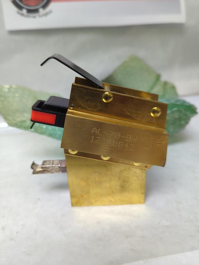 HELWIG CARBON,AL-70-BH,CARBON BRUSH HOLDER NOS