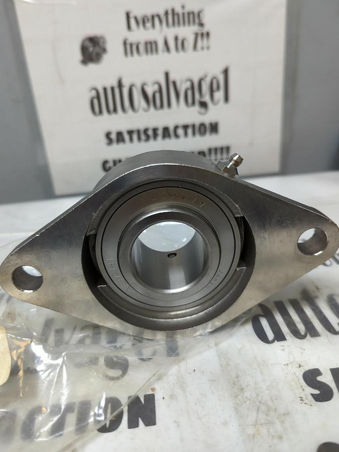 AMI,MFL207-MUC207V,FLANGE MOUNT BEARING 2-BOLT BASE 1-1/4 INCH BORE NO BOX!! NOS