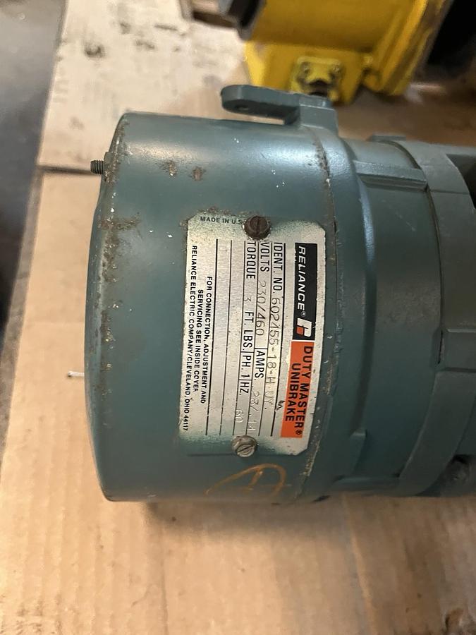 Used RELIANCE,P56H5079T,BRAKE MOTOR 1/3HP 1725RPM 3PH 208-230/460V FB56C