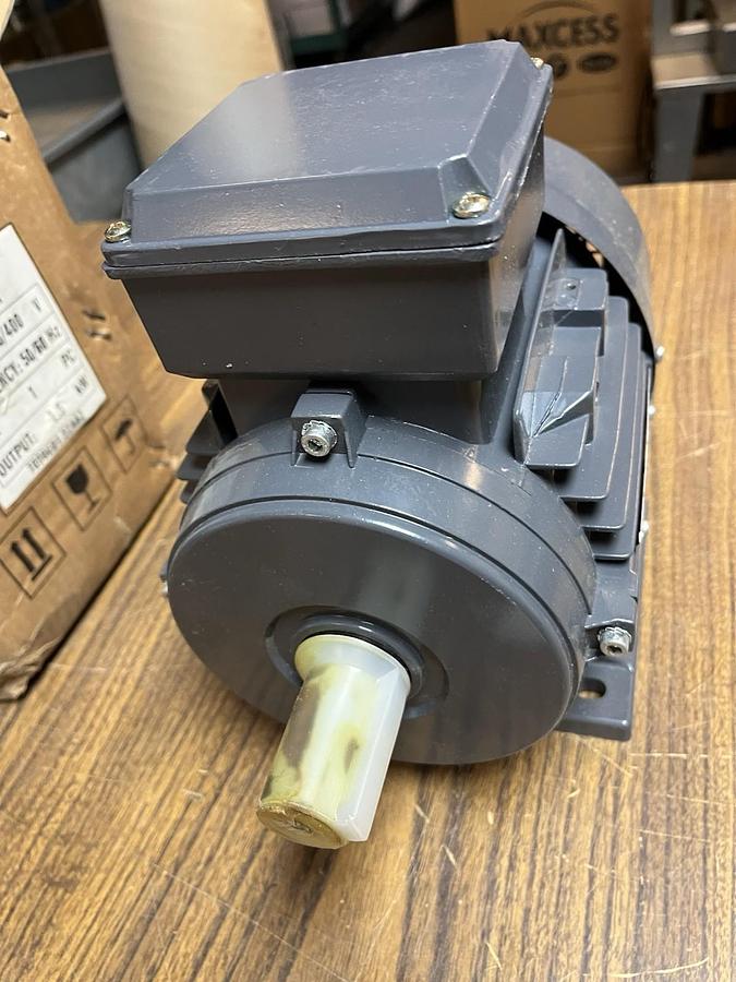 MG2 MOTOGEN,90S2A,MOTOR 2HP 230/400V 2840-3400RPM 3PH