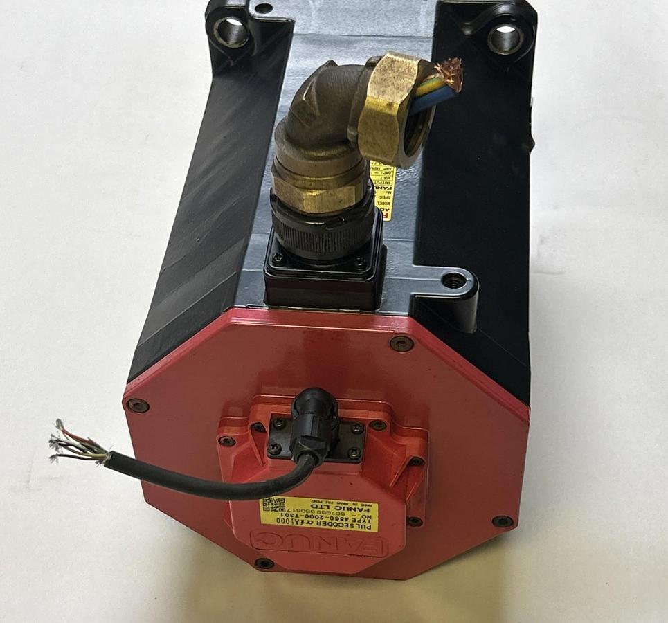 Used FANUC,A06B-0247-B100,AC SERVO MOTOR 230 VAC 3000 RPM 3PH