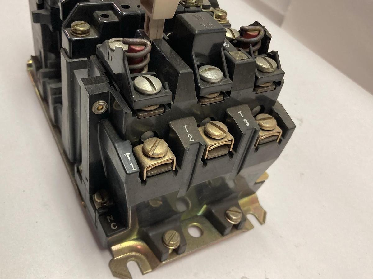 Used Allen Bradley,509-A0D,Ser B Motor Starter Nema Size 0