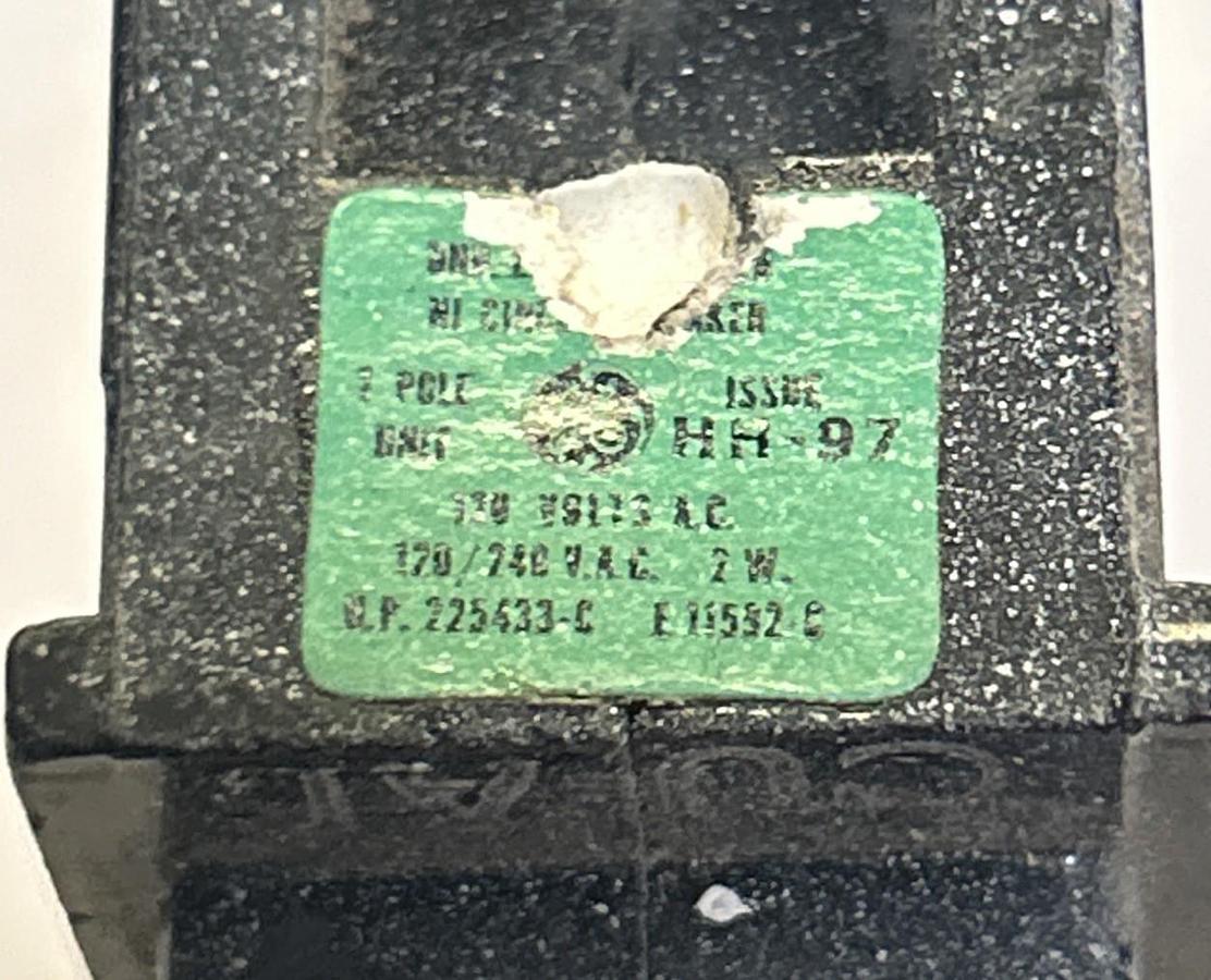 Used GENERAL ELECTRIC,TQL120,CIRCUIT BREAKER 20A 120/240V 1P LOT OF 3