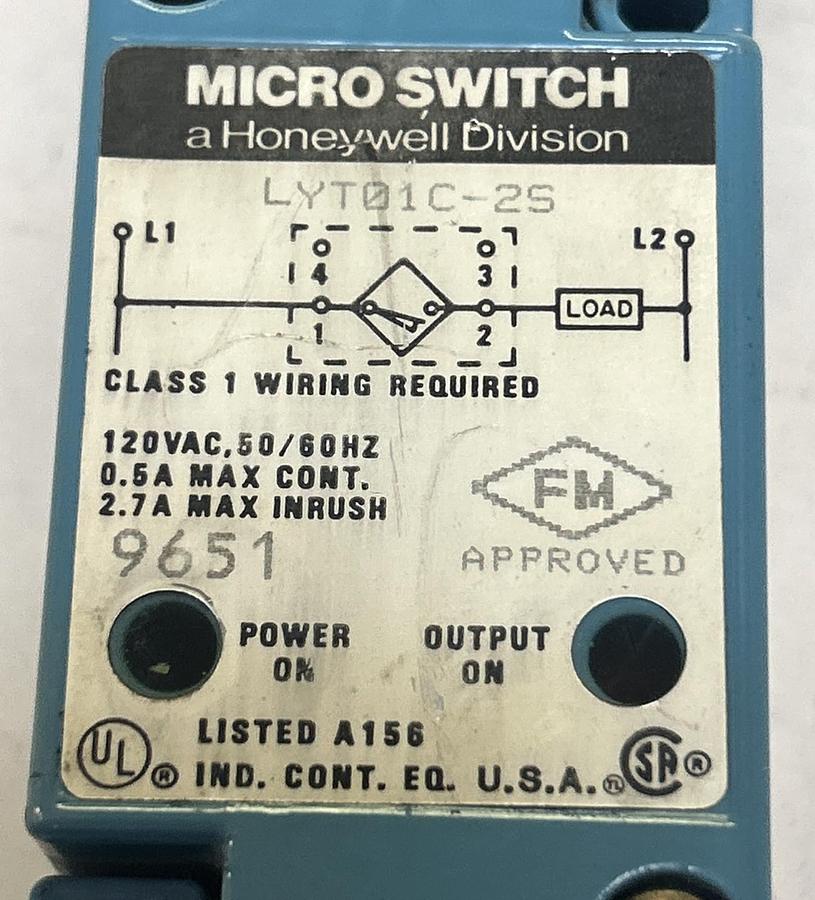 Used HONEYWELL MICROSWITCH,LYT01C-2S,PROXIMITY SWITCH 2.7A 120V