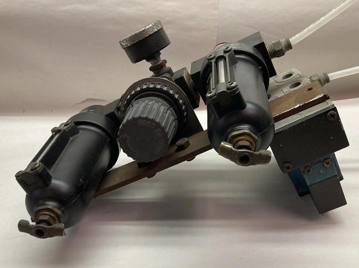 Used Nogren,R08-000-RNMO,Pnuematic Regulator Filter Assembly