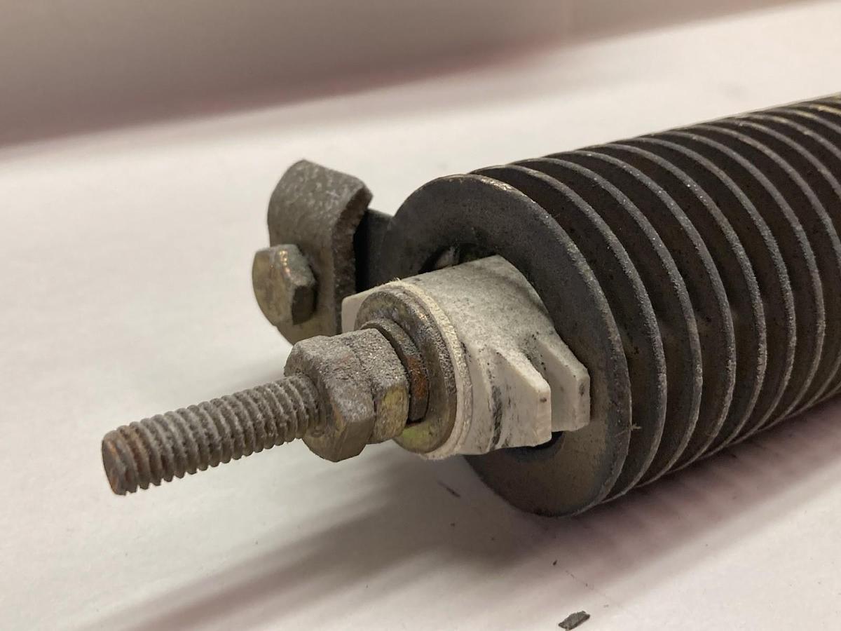 Used General Electric,IC9033-F4B10,Resistor 0.10 OHMS