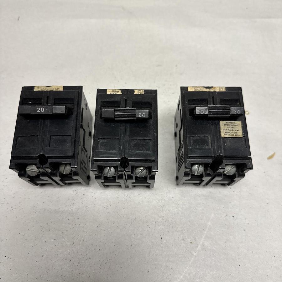 Used Murray,MP220,2 Pole 20 Amp Circuit Breaker LOT of 3 (G099)
