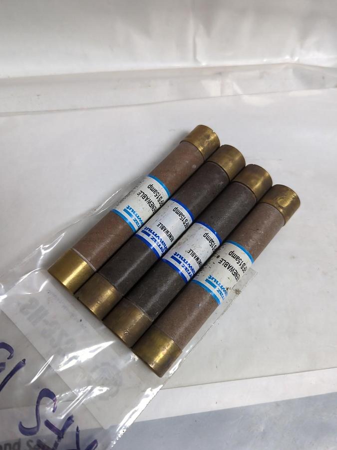 FERRAZ SHAWMUT,RFS15,RENEWABLE 15 AMP FUSE LOT OF 4 PRE-OWNED