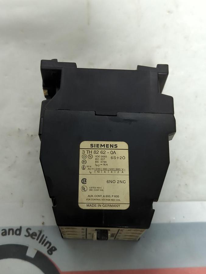 Used SIEMENS,3 TH 82 62-0A,CONTACTOR PRE-OWNED