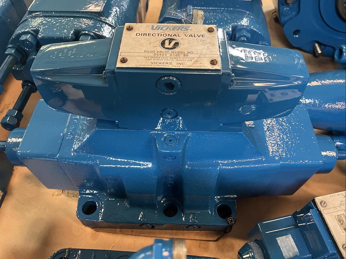 Used VICKERS,DG5S4-10-2C-53,DIRECTIONAL CONTROL VALVE NEEDS NEW SEALS
