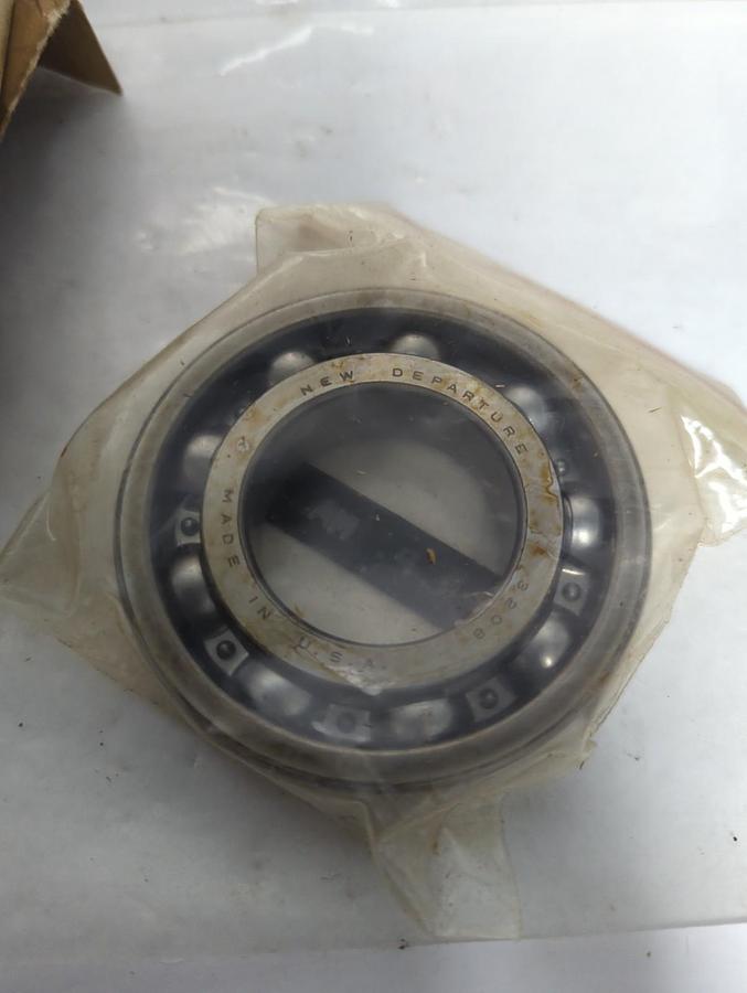 NEW DEPARTURE,3208,BALL BEARING NOS