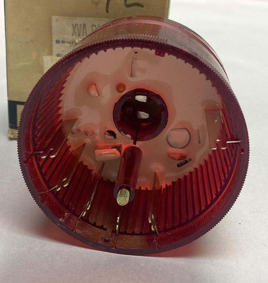 TELEMECANIQUE,XVA-C441 RED,STACK LIGHT XCA-LC4 NOS