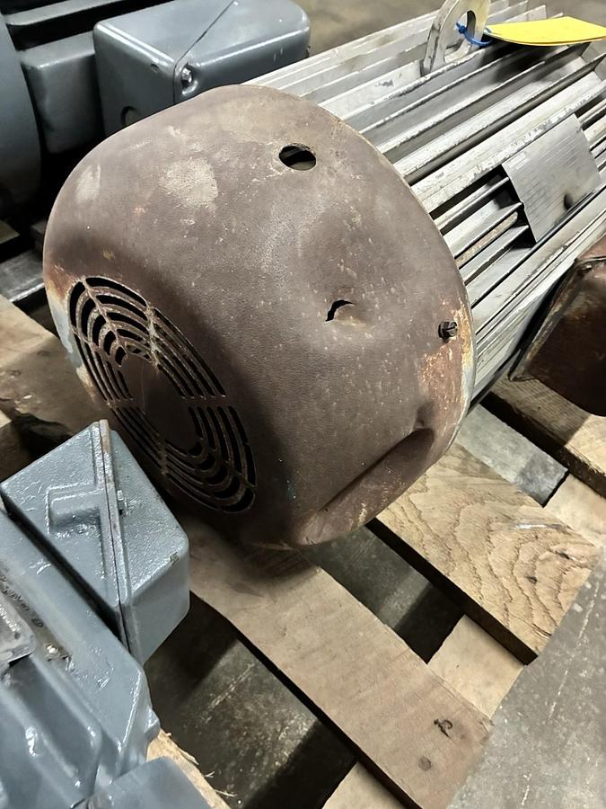 Used LINCOLN,AF4P20T61,MOTOR 20HP 1760RPM 3PH 256T