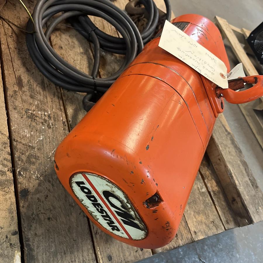 Used CM LODESTAR,1/4 TON,ELECTRIC HOIST 3PH 32 FPM 10FT CHAIN MODEL C