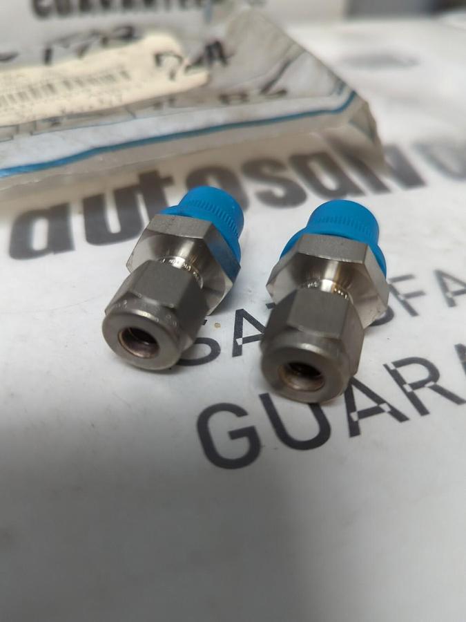 SWAGELOK,SS-400-1-4RP,1/4TX1/4T MALE ISO PARALLEL CONNECTOR LOT OF 2 NOS