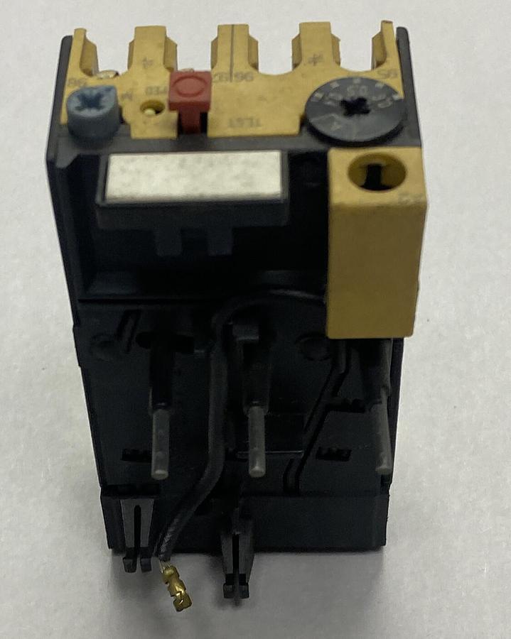 Allen Bradley,193-BSA70,Ser B Overload Relay NOS