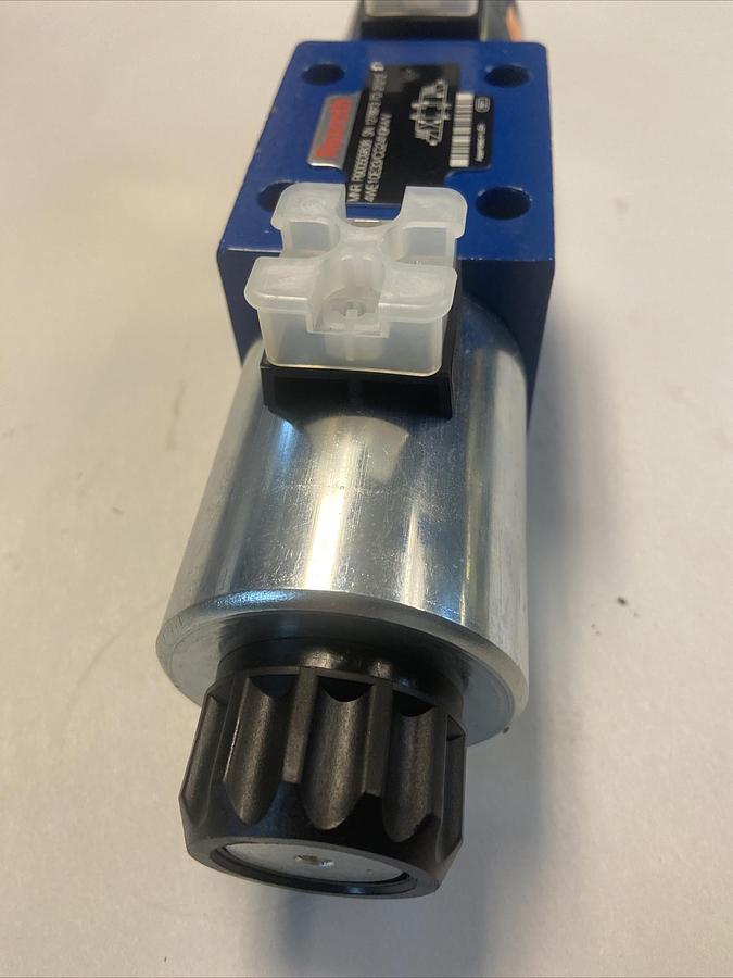 REXROTH,4WE10E33/CG24N9K4/V R900509838, Directional Valve
