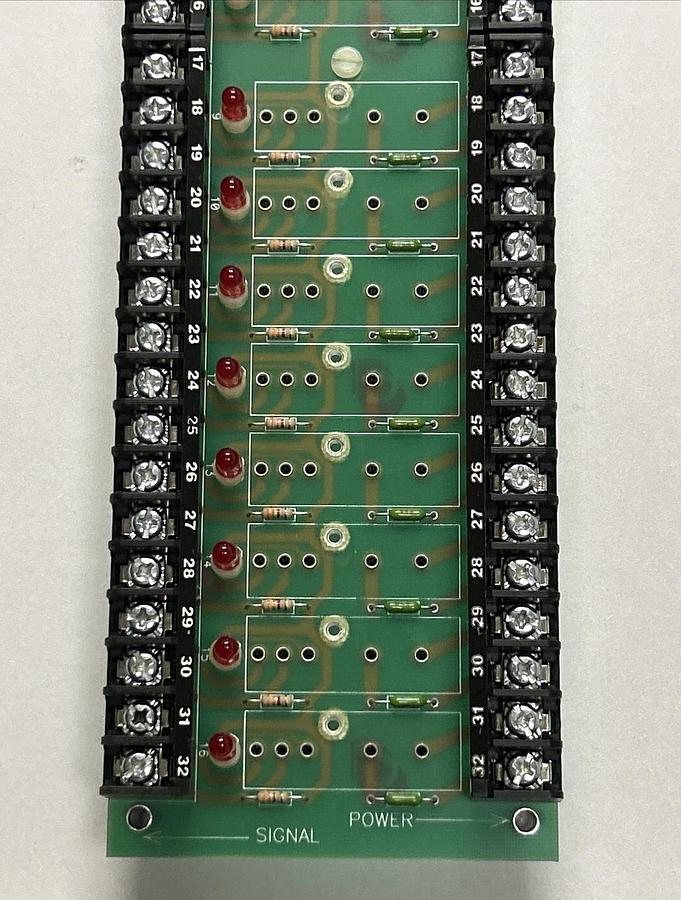 CROUZET,PB-16T,I/O MODULE RACK NEW