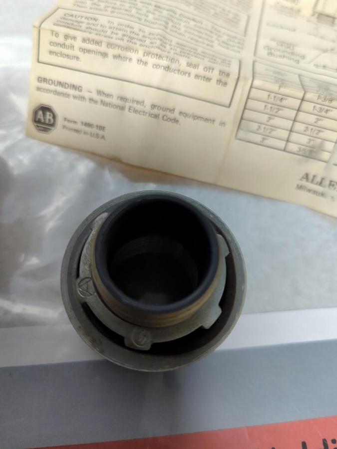 ALLEN BRADLEY,1490-N10,CONDUIT HUB 1 INCH NOS
