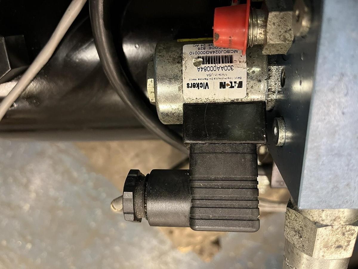 Used CHALLENGE,H-477-6,HYDRAULIC PUMP POWER UNIT FOR PAPER CUTTER CMC-230 208-230 1PH