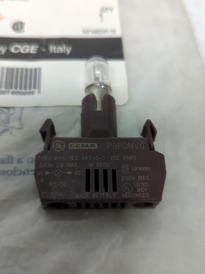 GENERAL ELECTRIC,P9PDNVL,PUSH BUTTON WITH BULB NOS