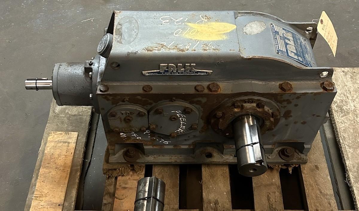 Used FALK,2050YB3-A,RIGHT ANGLE GEAR DRIVE 5HP 850RPM 41.74 RATIO