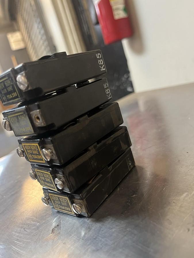 Used ALLEN BRADLEY,70A288,STARTER CONTACTOR COIL 480/440V LOT OF 5