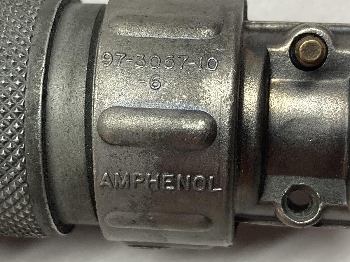 Used Amphenol,97-3057-10-6,Cable Clamp