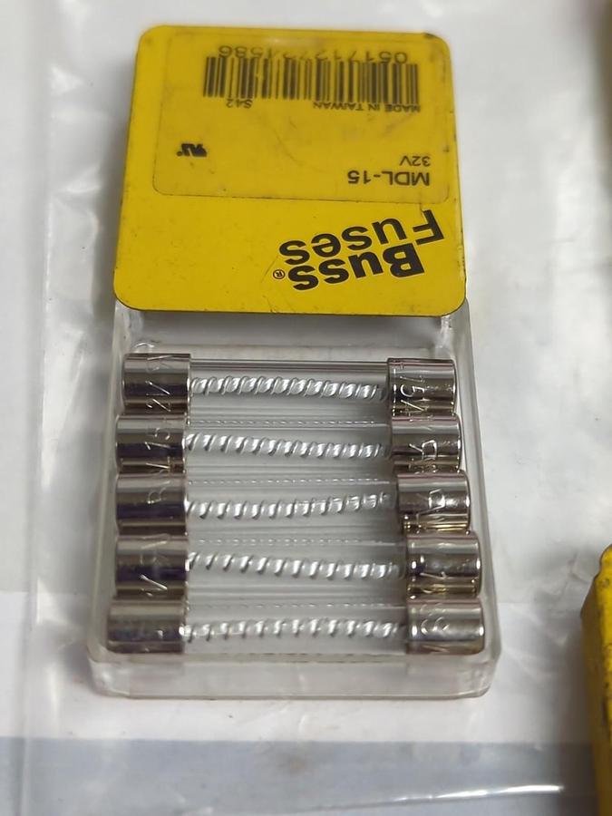 COOPER BUSSMANN,MDL-15,15 AMP FUSE LOT OF 18 NOS