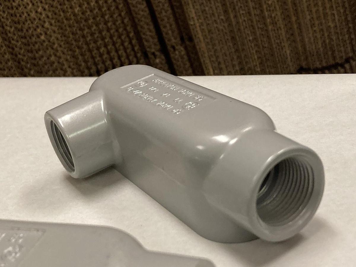 Appleton,LL75-A,3/4 Inch Aluminum Type LL Conduit Outlet Body LOT OF 3
