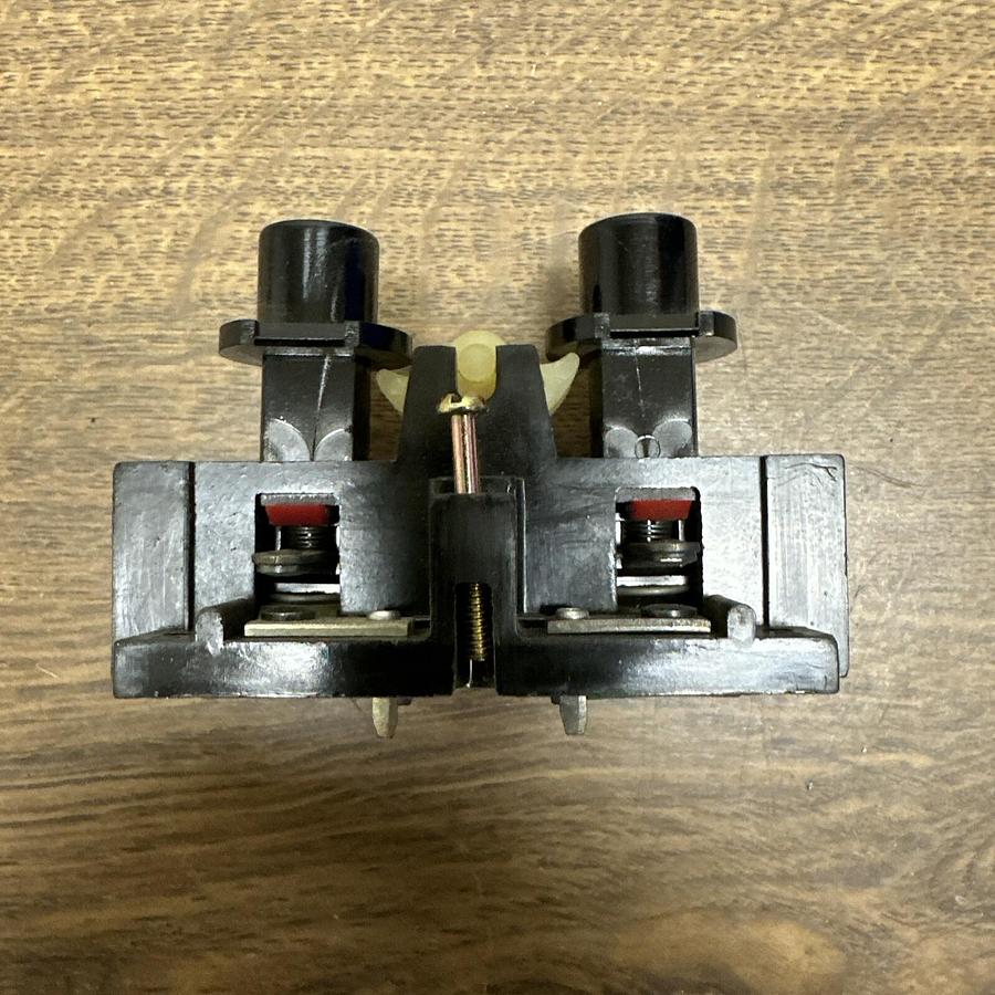 Hubbell,28318-001,Pushbutton Insert