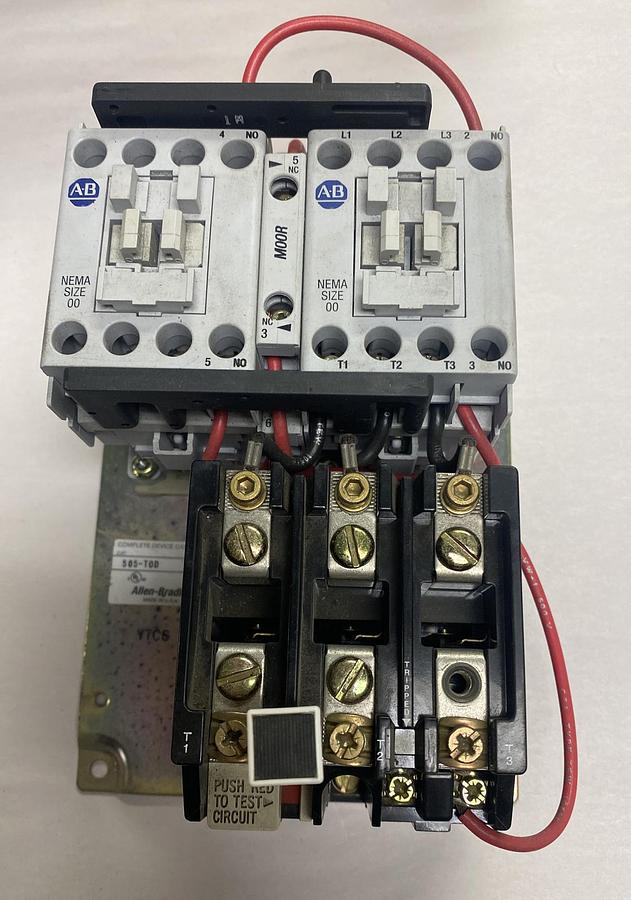 Allen Bradley,505-T0D,Ser D Reversing Starter Size 00 NOS