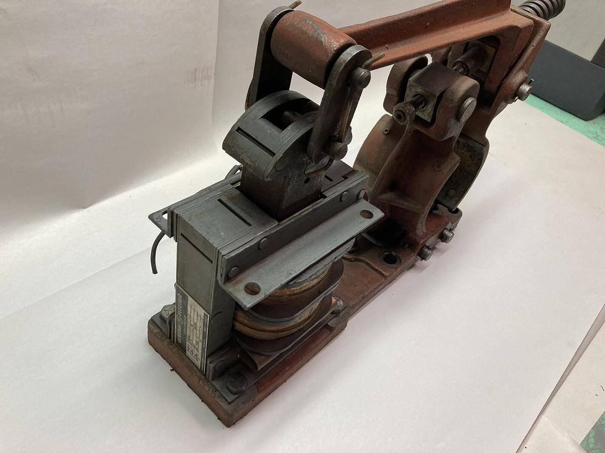 Used General Electric,CR9503206BAB246,3 Inch DC Crane Brake 220/440V 60Hz