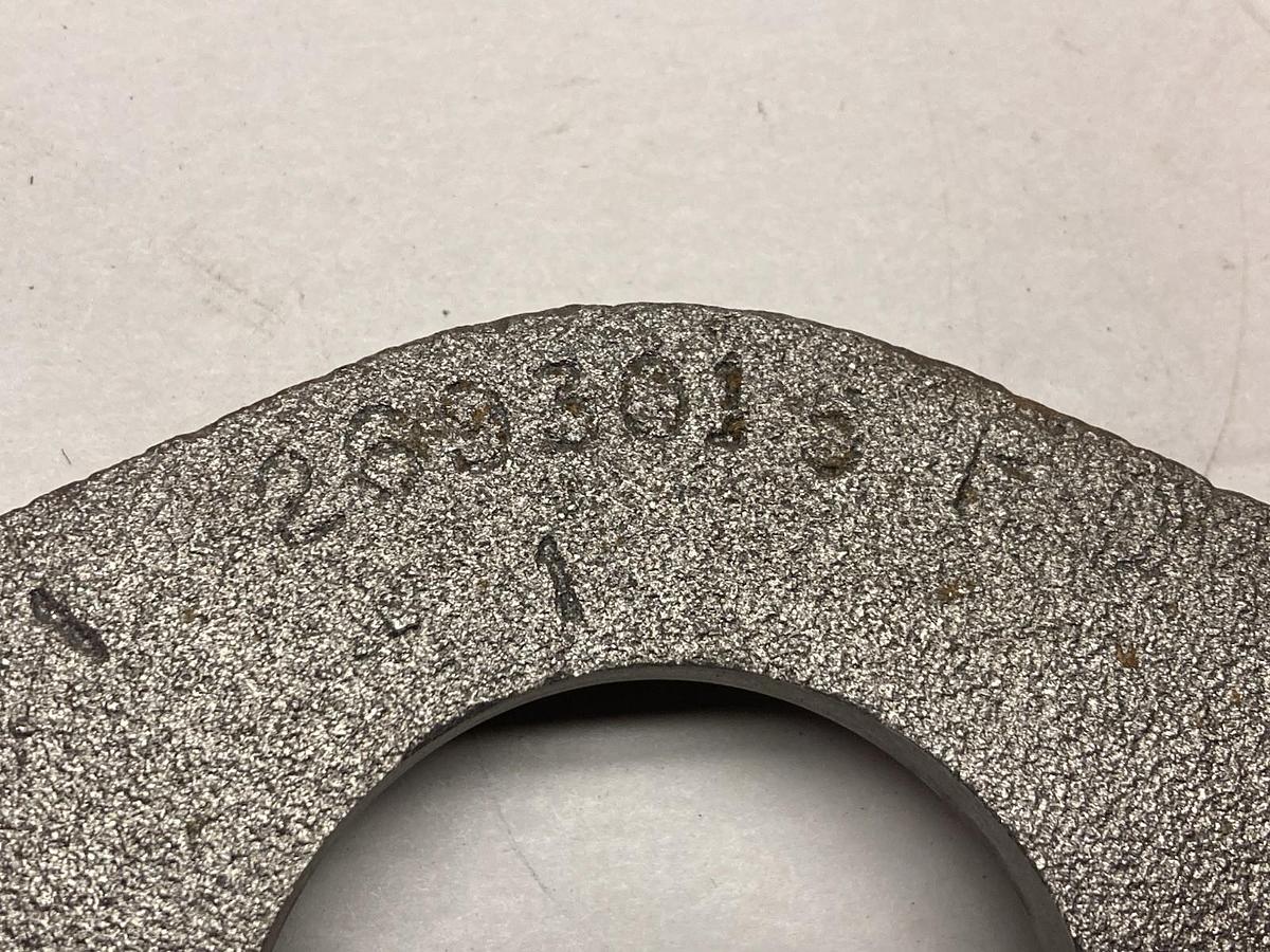 Unbranded,PPU2693015 96870090,Machined Flange Seal Glands LOT OF 2