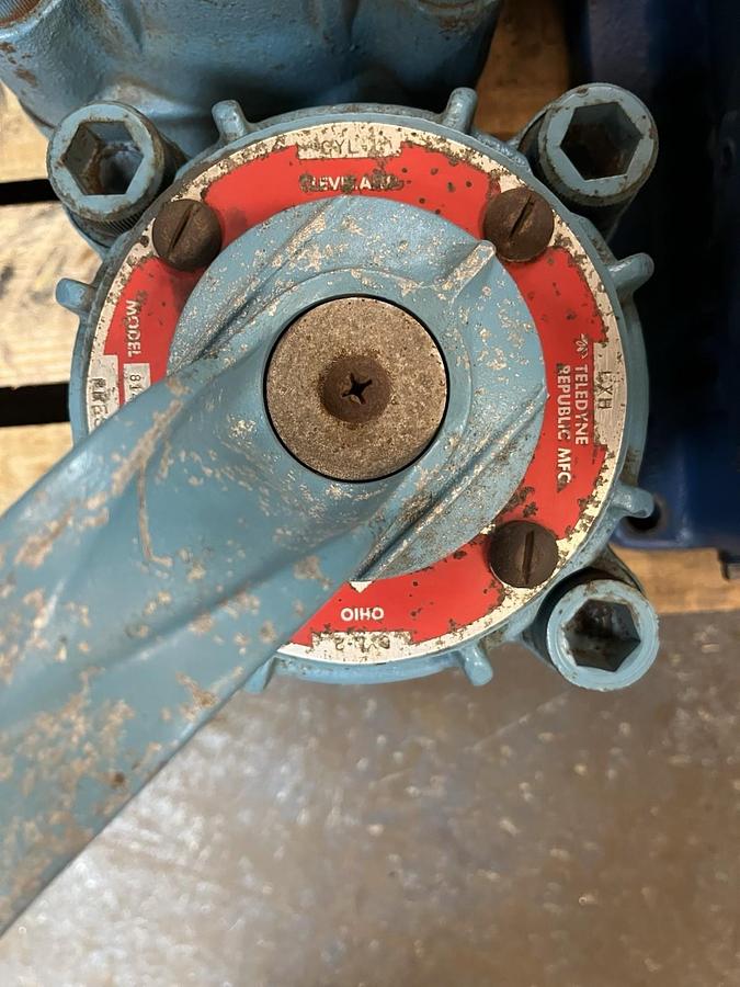 Used TELEDYNE REPUBLIC,8141C-1-1/2HS2,ROTARY SELECTOR VALVE 1-1/2"